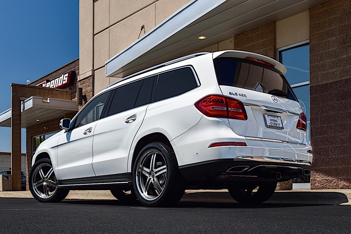 Mercedes-Benz GLS450 with Mandrus Mannheim